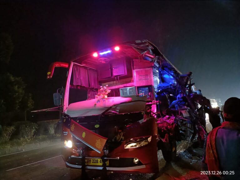 टाटा से आरा जाने वाली सिंह बस ओरमाझी के पास दुर्घटनाग्रस्त, पांच यात्रीयों की मृत्यु की सुचना…