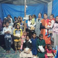 मकर संक्रांति पर “यात्रा” ने बिरसानगर बस्ती में जरूरतमंद बच्चों के बीच चुड़ा, तिलकुट और लाई का  किया वितरण…..