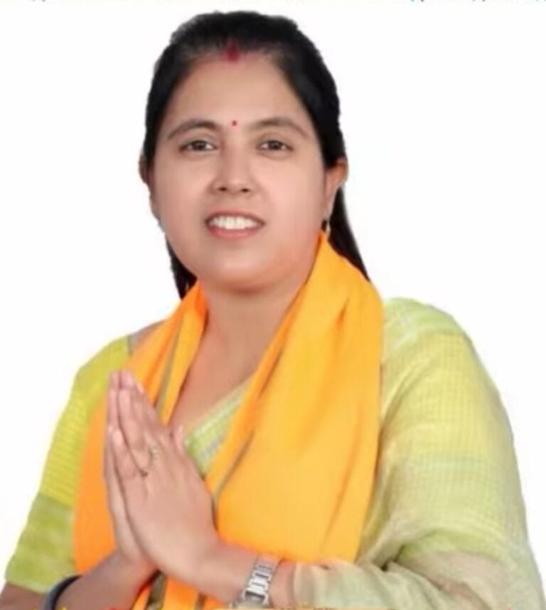 मानगो नगर निगम चुनाव में वार्ड संख्या 13 से शिक्षाविद किरण कुमारी ने स्वयं को प्रत्याशी घोषित कर बढ़ाया तापमान…..