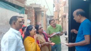 वार्ड नंबर 13 में विकास के संकल्प के साथ घर-घर पहुंच रही वार्ड पार्षद प्रत्याशी किरण…..
