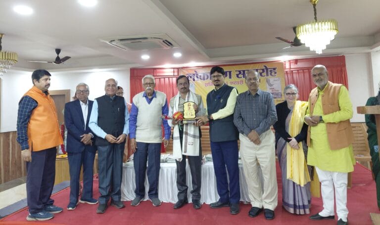 दिव्येन्दु त्रिपाठी के दो पुस्तकों का भव्य लोकार्पण…..