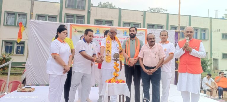 अंतर्राष्ट्रीय योग दिवस पर बर्मामाइंस में भव्य योग शिविर, शामिल हुए कुलवंत सिंह बंटी