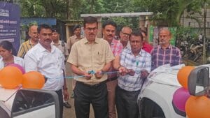 जिले में एफएमडी (खुरपका-मुंहपका) टीकाकरण अभियान फेस–6 का शुभारंभ, मोबाइल वेटरनरी यूनिट को दिखाई गई हरी झंडी