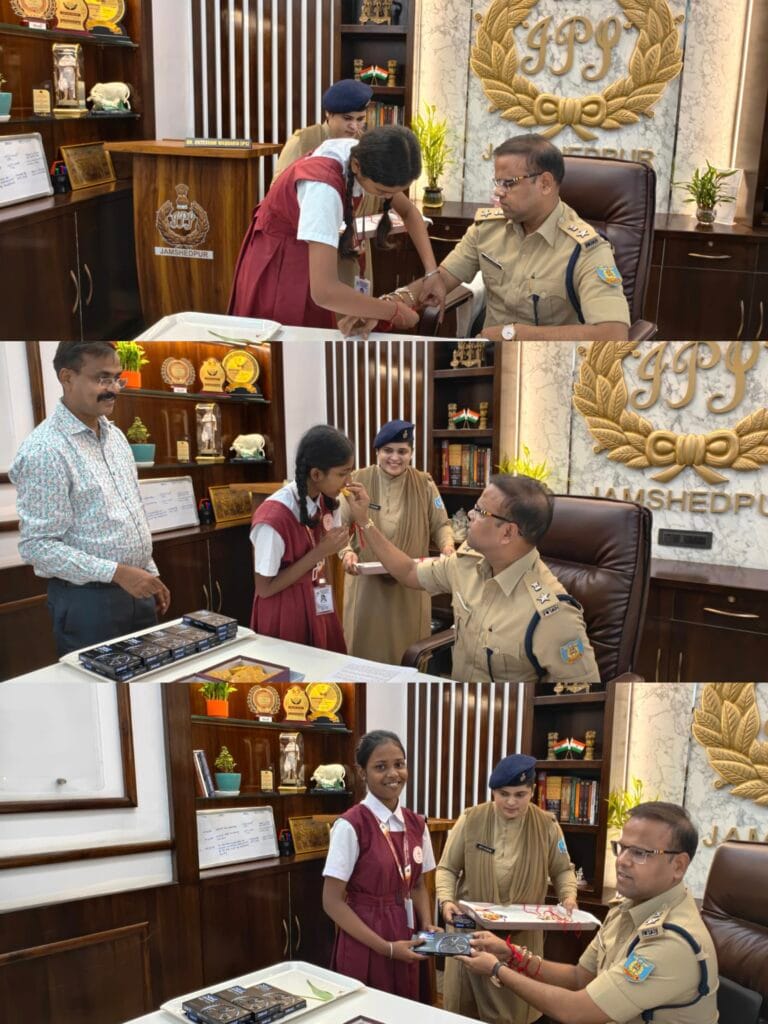 रक्षाबंधन के पावन अवसर पर छात्राओं ने वरीय पुलिस अधीक्षक को बांधी राखी, व्यक्त किया स्नेह एवं सम्मान…..