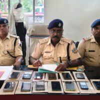 जगन्नाथपुर में आठ मजदूरों के 13 मोबाइल चोरी का खुलासा, आरोपी गिरफ्तार…..
