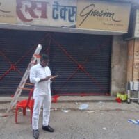 न्यायालय के आदेश पर महाबीर सिंह मार्केट की दुकान का कब्जा दिलाया गया…..