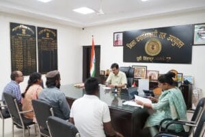 उपायुक्त ने जन शिकायत निवारण दिवस में सुनी नागरिकों की समस्याएं, प्राप्त आवेदनों पर समयबद्ध कार्रवाई हेतु संबंधित विभागीय पदाधिकारी को किया गया निर्देशित…..